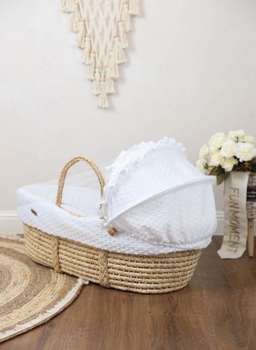 مهد مواليد سلة موسى لون ابيض للاطفال مع ناموسية