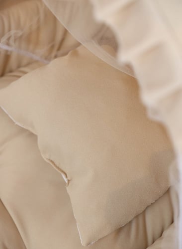 مهد مواليد (سلة موسى) ابيض + قاعدة خشبي