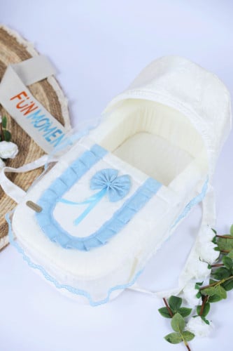 سرير مولود مبطن محمول-ابيض/ازرق