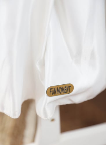 مهد مواليد (سلة موسى) + قاعدة هزاز ابيض