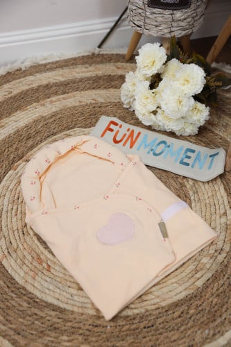 كوفله بمسند رقيق بالاضافه الى أطراف قطنية لحمايه ر...