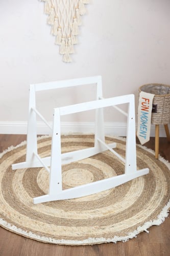 مهد مواليد (سلة موسى) لون وردي + قاعدة