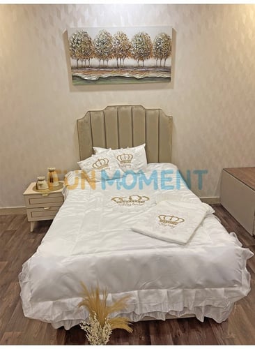 طقم مفرش نفاس ناعمة ومتكاملة-تطريز بذهبي