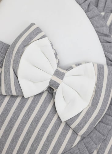 مدس مواليد مزين بفيونكة