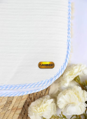 مدس مواليد لحديثي الولادة مع سحاب جانبي-لون سماوي