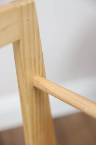 مهد مواليد (سلة موسى) + قاعدة لون خشبي