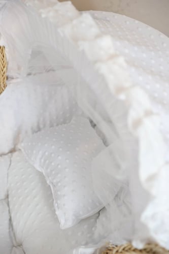 مهد مواليد (سلة موسى) لون ابيض + قاعدة