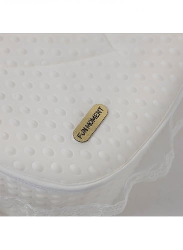 سرير مولود مبطن محمول-ابيض