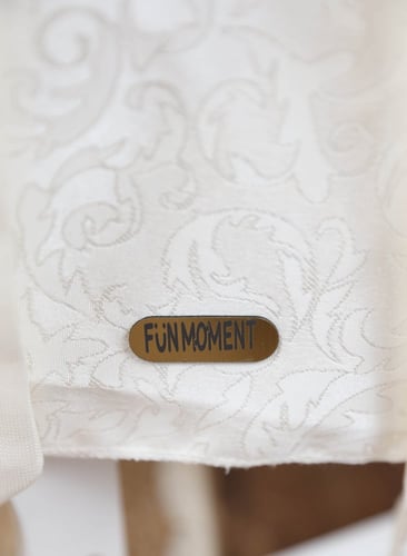 مهد مواليد (سلة موسى) + قاعدة هزاز ابيض