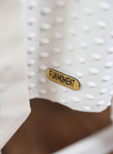 مهد مواليد (سلة موسى) سكري + قاعدة هزاز ابيض