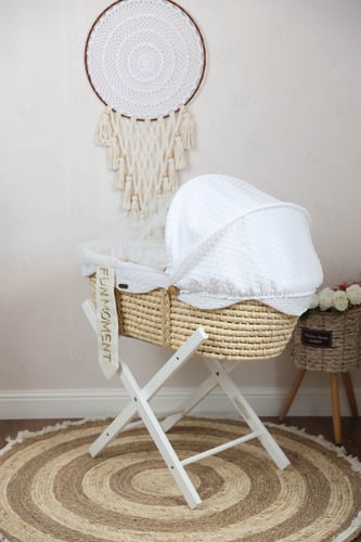 مهد مواليد (سلة موسى) لون ابيض + قاعدة