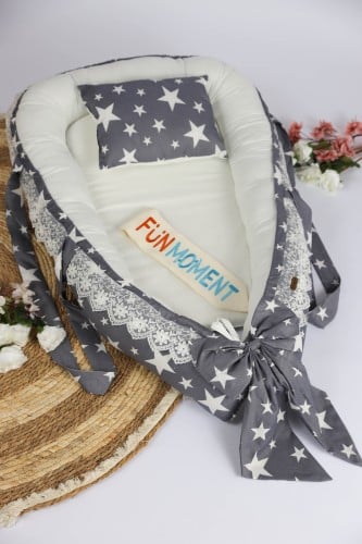 مفرش عش الطفل مع مخدة للاطفال سرير طفل محمول بتصام...