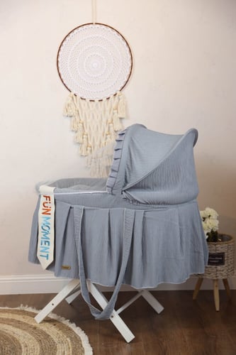 مهد مواليد (سلة موسى) لون رمادي+ قاعدة ابيض