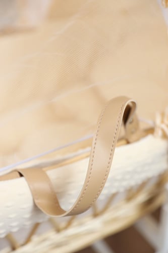 مهد مواليد (سلة موسى) لون بيج + قاعدة