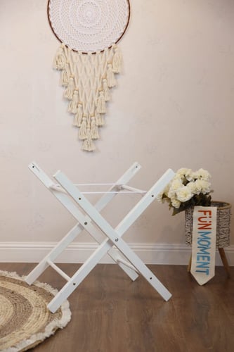 مهد مواليد (سلة موسى) لون سكري + قاعدة