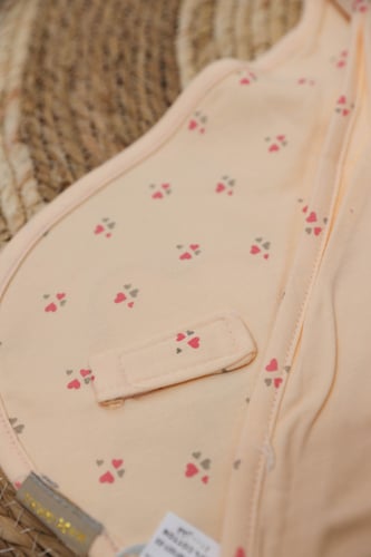 كوفله بمسند رقيق بالاضافه الى أطراف قطنية لحمايه ر...