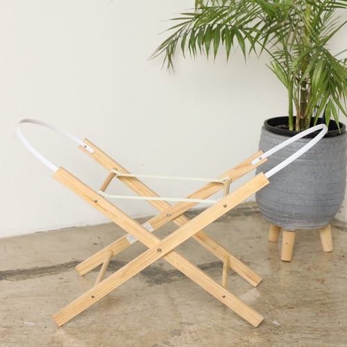 مهد مواليد (سلة موسى) لون ابيض + قاعدة