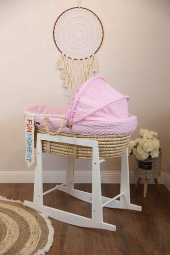 مهد مواليد (سلة موسى) لون وردي + قاعدة