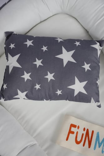 مفرش عش الطفل مع مخدة للاطفال سرير طفل محمول بتصام...