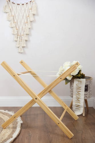 مهد مواليد (سلة موسى) لون سكري + قاعدة