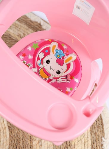 كرسي بلاستيك للأطفال مع حامل طعام مع مكان مخصص للأ...