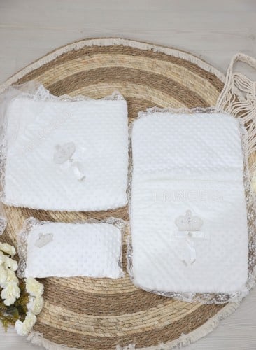 بطانية ومدس مواليد مع مخدة