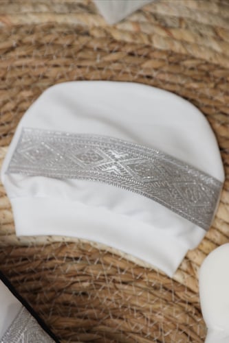 مدس مواليد بشت حديثي الولادة -تصميم بشت اسود وفضي