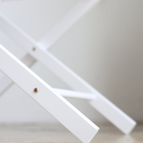 مهد مواليد (سلة موسى) لون ابيض + قاعدة