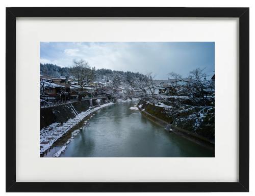 مكان مثلج - 001