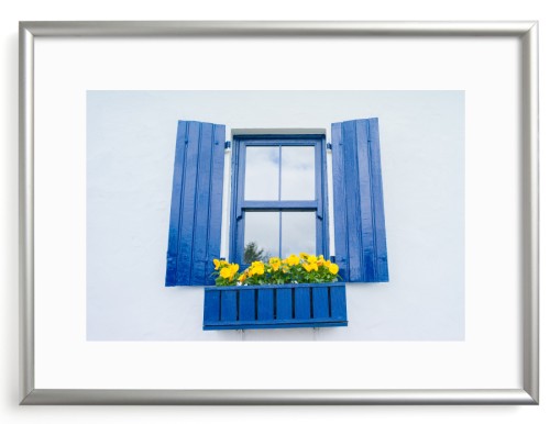 نافذة على ...