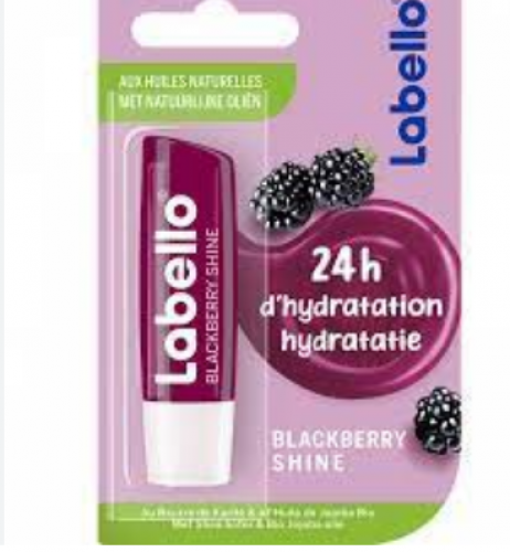 مرطب شفاه لابيلو التوت