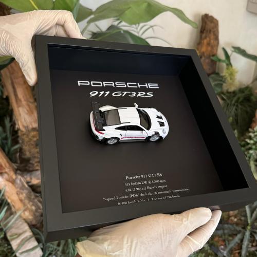 (White & Red) Porsche - 911 GT3 RS