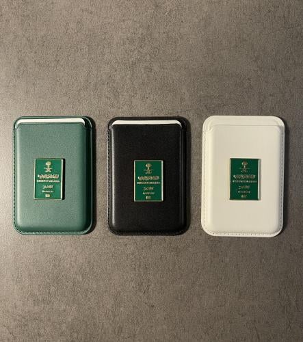 محفظة بشعار جواز المملكة