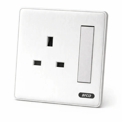 فيش 13 أمبير + مفتاح مفرد بريشد ماركة بفكو