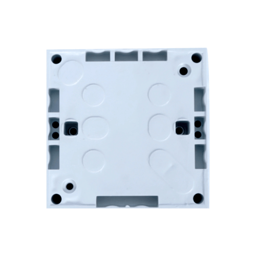 علبة كهرباء بلاستيك ثقيل 7×7 صناعة سعودية ماركة وي...