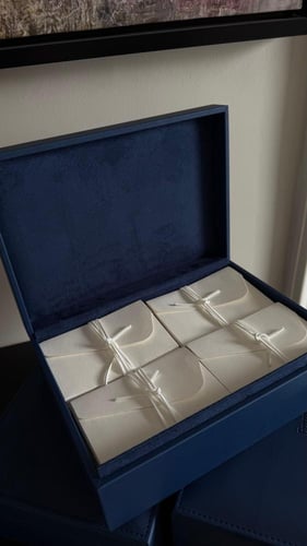 100 كرت شخصي مع ظرف فاخر