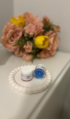 بوكس مكون من ٦ ألوان جليتر = ٢٤ جرام