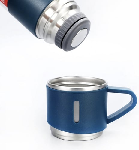 مطارة مع ثلاث أكواب ستل ستيل