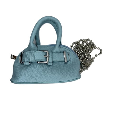 حقيبة يد صغيرة جلد محبب مع سلسلة معدنية – أزرق فات...