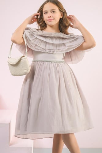 فستان بناتي