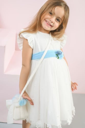 فستان بناتي