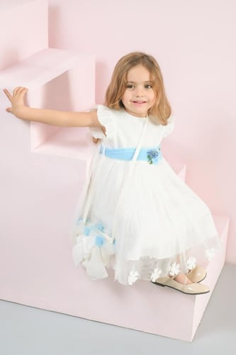 فستان بناتي