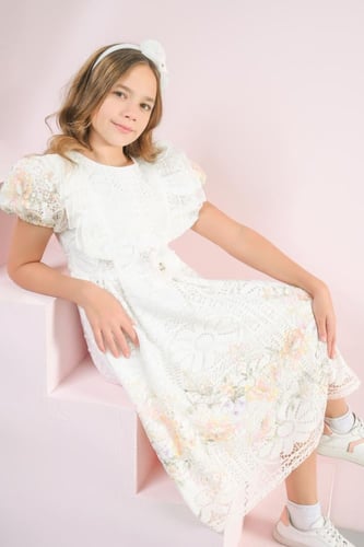 فستان بناتي