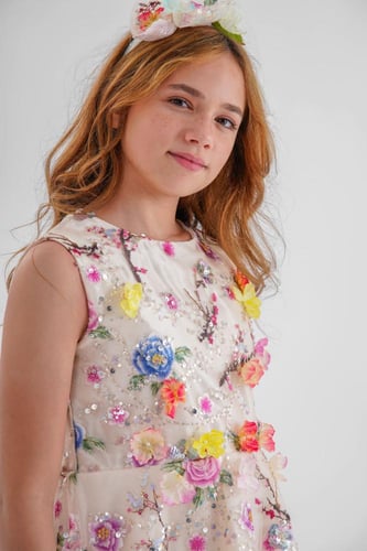 فستان بناتي