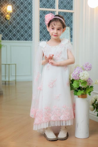 فستان بناتي