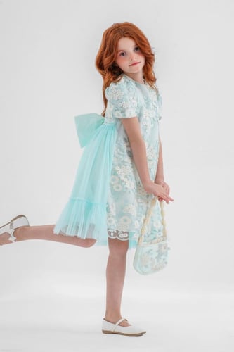 فستان بناتي