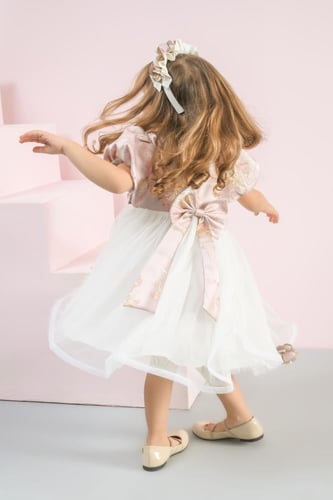 فستان بناتي