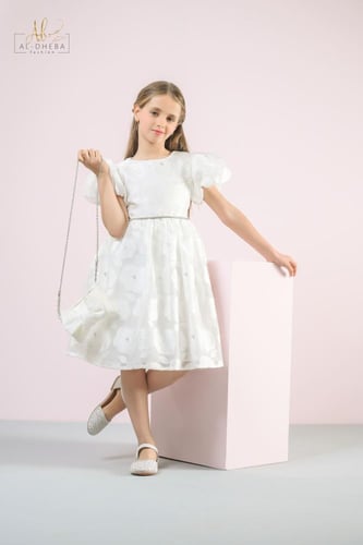 فستان بناتي