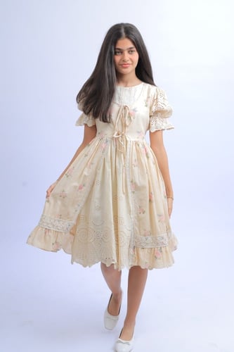 فستان بناتي