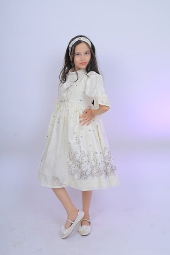 فستان بناتي